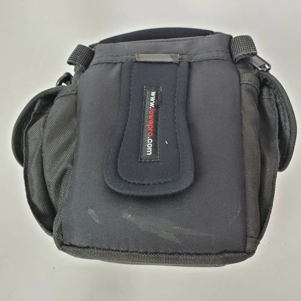 Lowepro Camera‎ Shoulder Bag with Strap Zip Pouch GUC